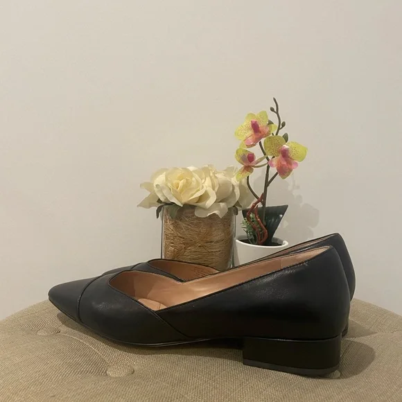 *New* Cole Haan Black Women's Flats - Picture 5 of 13